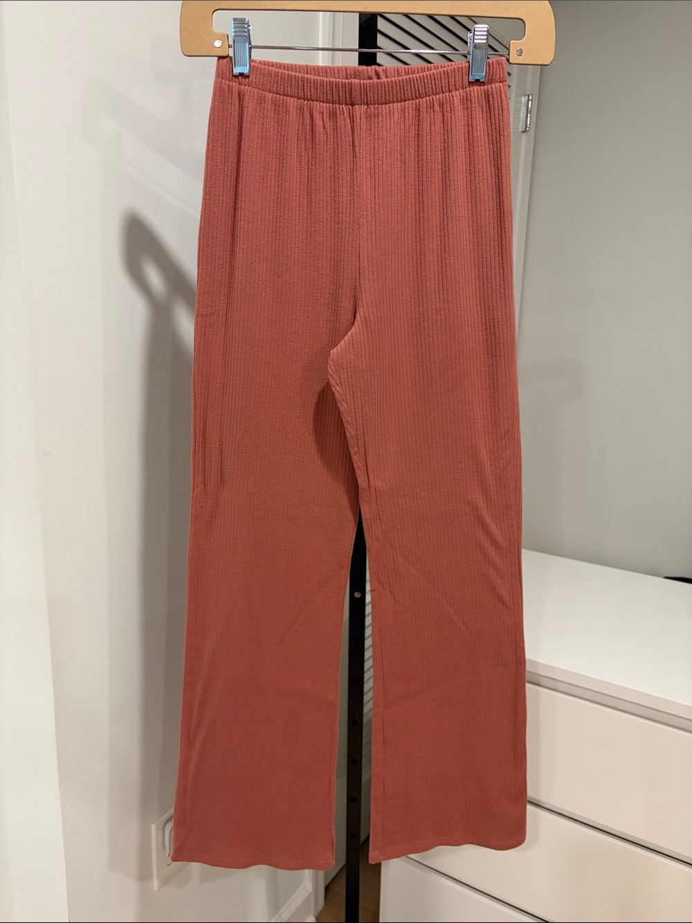 Ribbed Cropped Straight Leg Pants